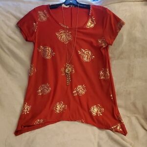 Love Red and Gold Rose Print Short Sleeve Top